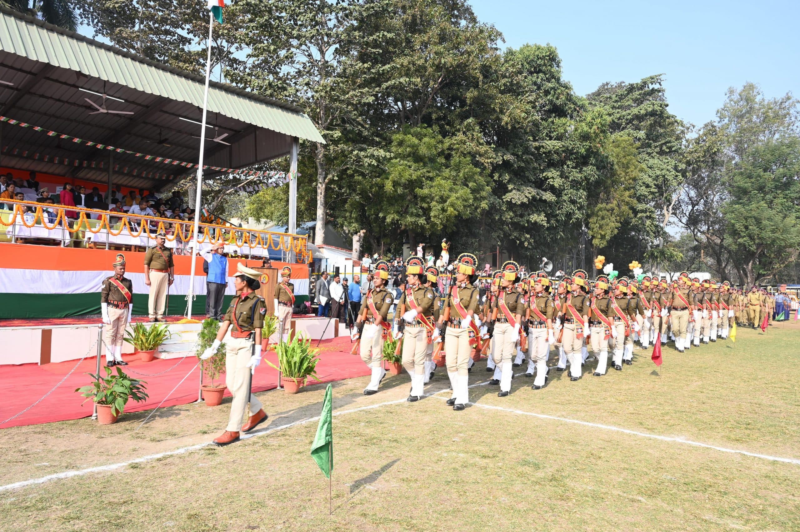 Chaibasa News : चौथी रेल लाइन से माल ढुलाई में तेजी आयेगी : डीआरएम