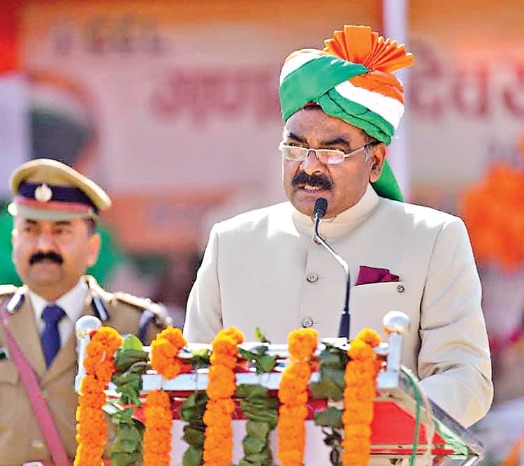 ranchi news : सीएमडी ने कहा, नेट जीरो कार्बन उत्सर्जन का लक्ष्य पायेगी सीसीएल