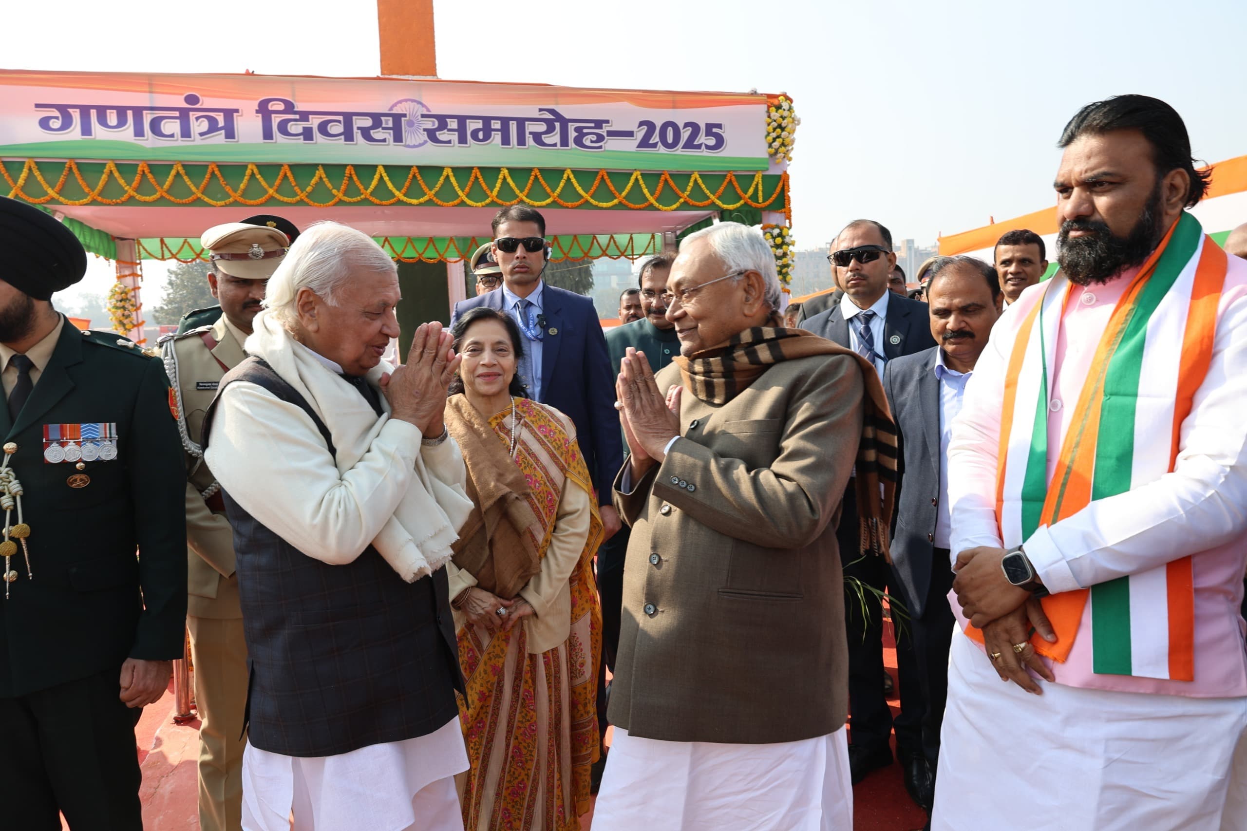 पुलिस में 30 हजार महिलाएं : राज्यपाल