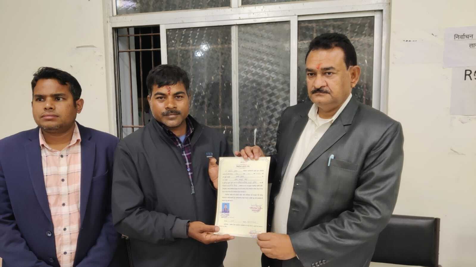 पूर्व अध्यक्ष को 78 मत से हरा श्रवण बने गनैली के पैक्स अध्यक्ष