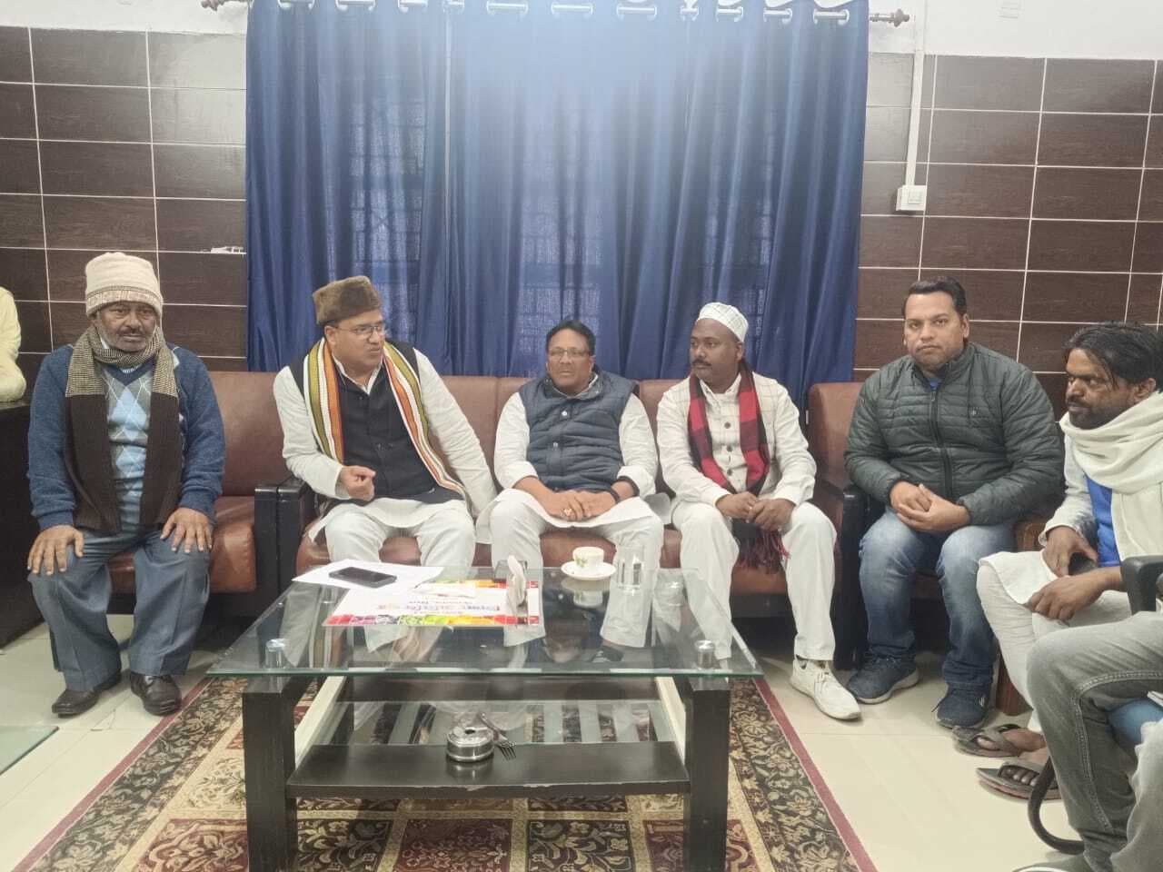 प्रदेश कांग्रेस प्रभारी ने प्रकोष्ठ के पदाधिकारियों व कार्यकर्ताओं के साथ की बैठक