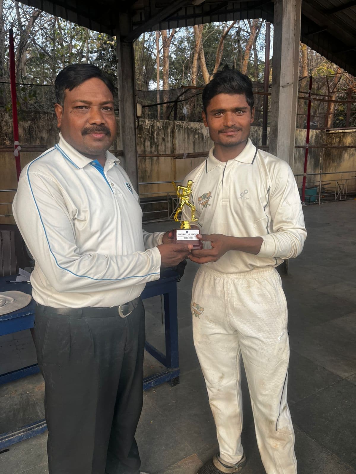 jsca b division : अल्ताफ अंसारी व राजीव का शानदार प्रदर्शन, हिना एलायड जीता