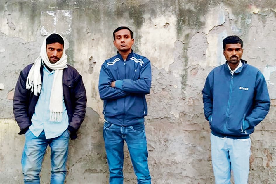 Hajipur News : इंटर की छात्रा ने घर में दुपट्टे से फांसी का फंदा लगा की खुदकुशी