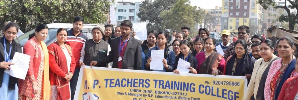 Bokaro News : जीवन मूल्यवान, सावधानी बरतें व सुरक्षित यात्रा करे : संजीव कुमार