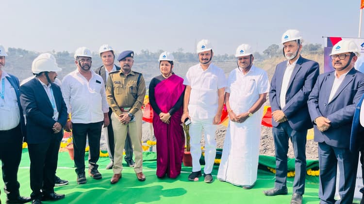 Dhanbad News:टासरा में 60 हजार करोड़ से लगेगा प्रोजेक्ट : कुमारस्वामी