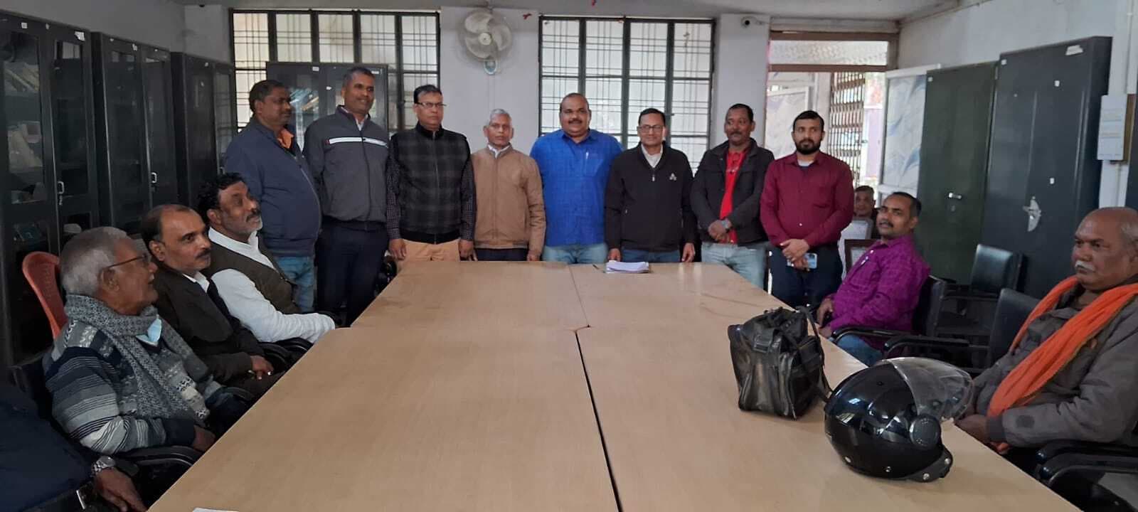 डीजे कॉलेज शिक्षकेत्तर कर्मचारी संघ के संरक्षक बने वीरेंद्र कुमार ठाकुर