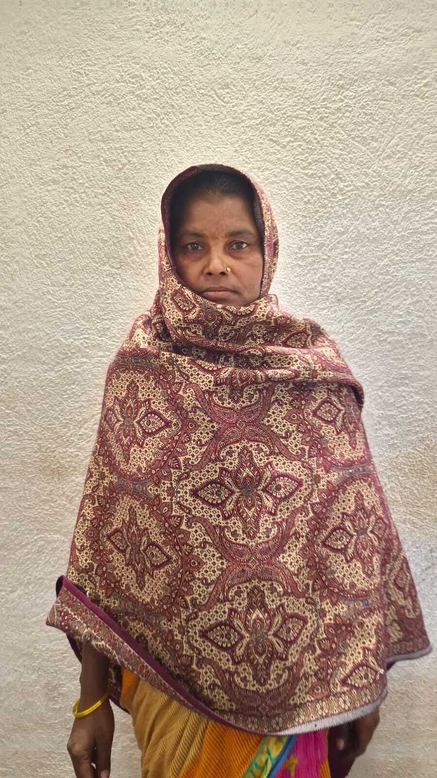 साहिबगंज से भटक कर बांग्लादेश पहुंचे युवक की मां ने इकलौते बेटे के ढूंढने के लिए बेच दी जेवर