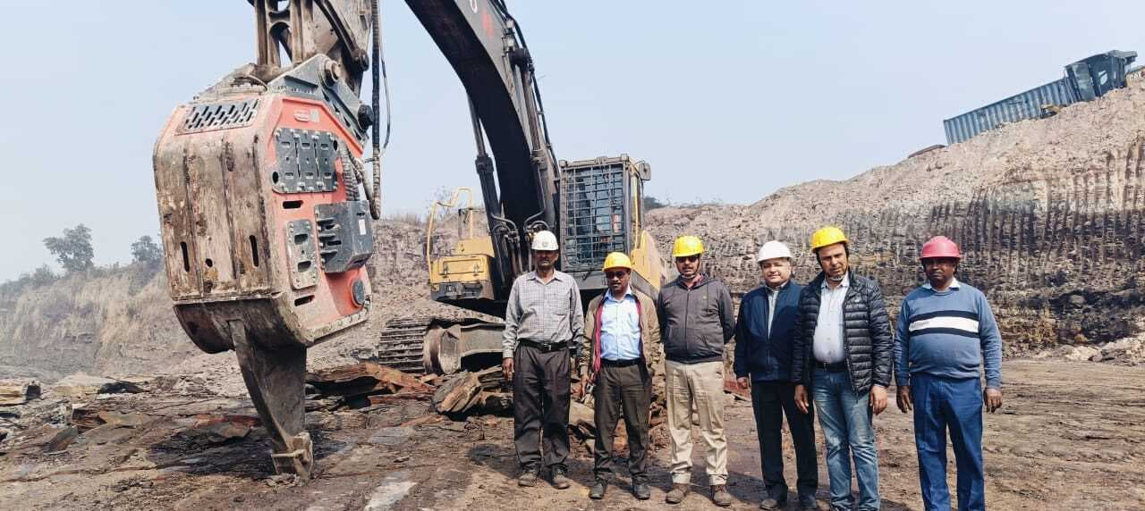 Bokaro News : कोल इंडिया मुख्यालय के अधिकारियों ने एकेके ओसीपी का निरीक्षण