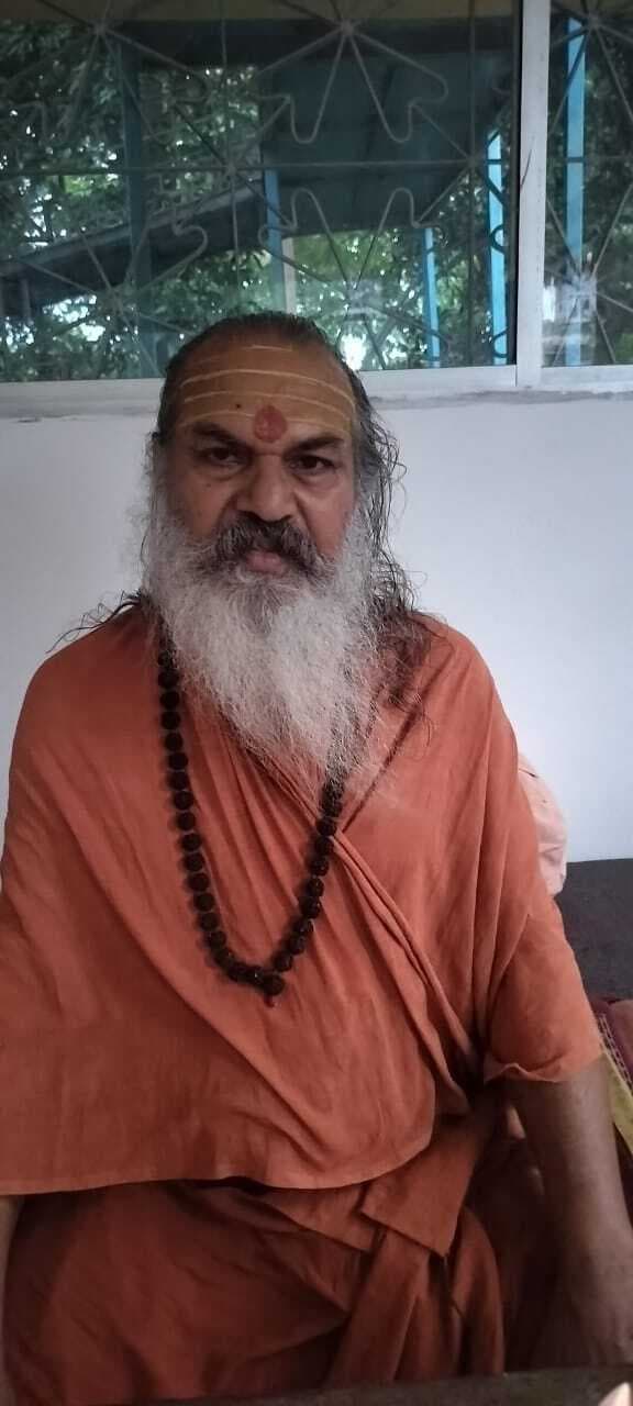 Chaibasa News : समीज आश्रम के ब्रह्मचारी कैवल्यानंद महाराज का प्रयागराज में निधन