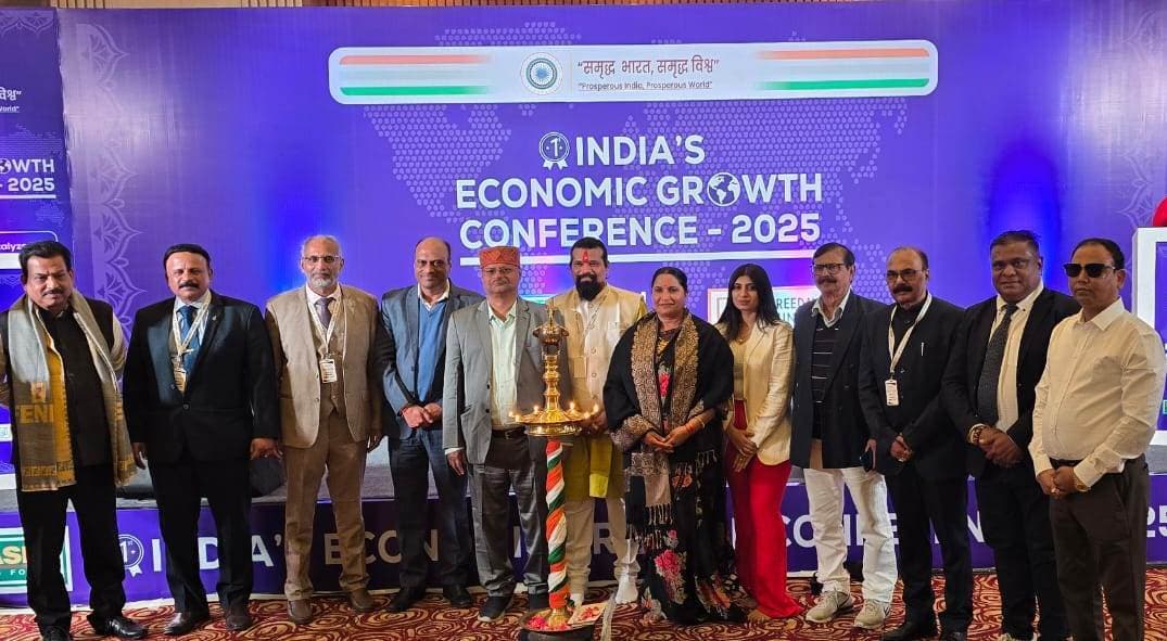 भारत के आर्थिक विकास सम्मेलन में शामिल हुए पाकुड़ के व्यवसायी