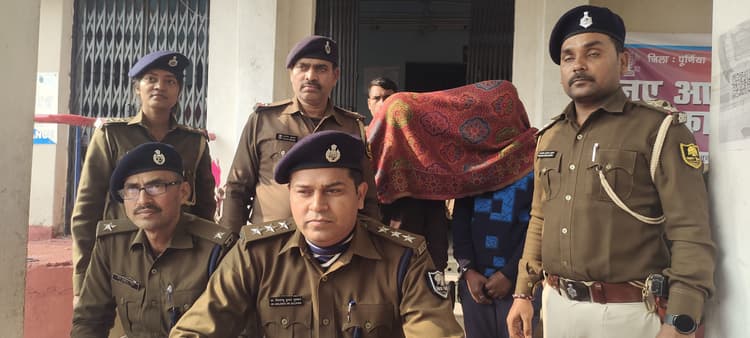 झपटमारी के पांच घंटे के अंदर मोबाइल किया बरामद, दो गिरफ्तार