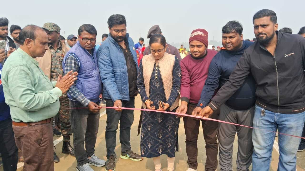 पंद्रह दिवसीय अनुमंडल क्रिकेट टूर्नामेंट शुरू