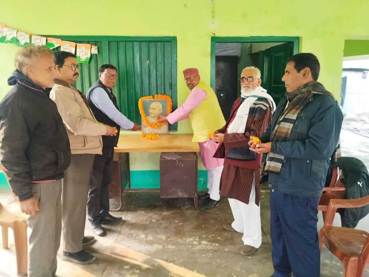 कांग्रेसियों ने मनायी राष्ट्रपिता की पुण्यतिथि