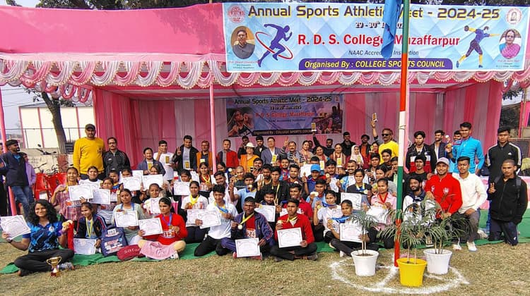 अंशु और निष्ठा मिश्रा को बेस्ट एथलीट का खिताब