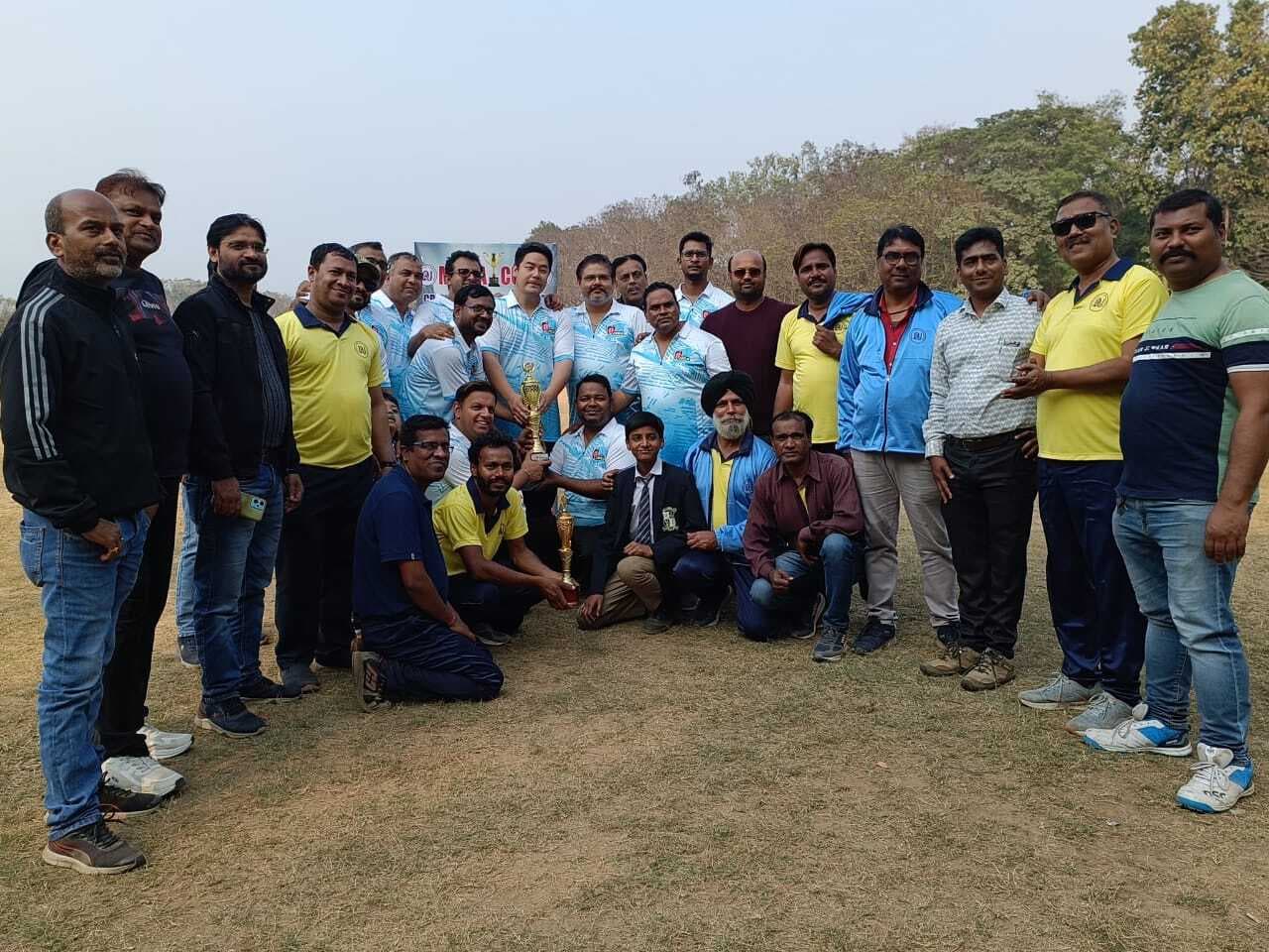 Media cup cricket tournament : डॉक्टरों की टीम ने दर्ज की जीत