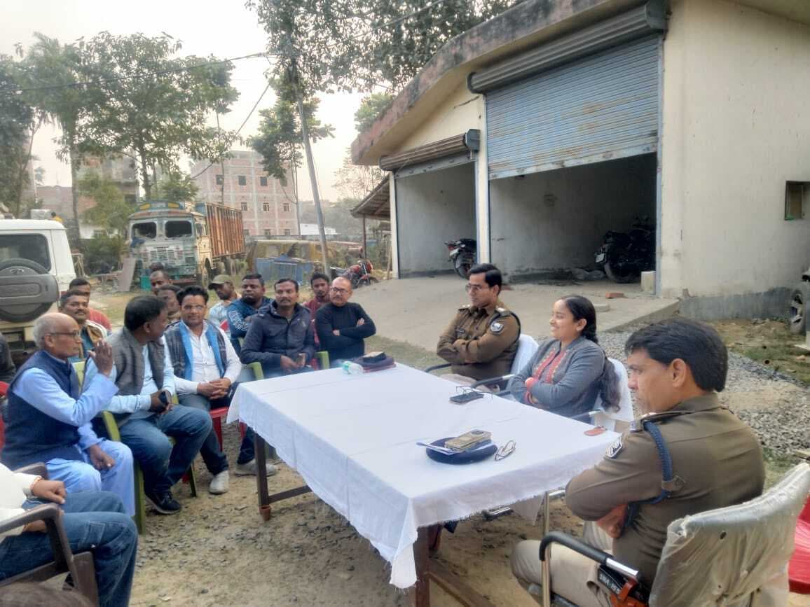 स्थानीय प्रशासन द्वारा निर्धारित समय पर ही करना होगा मूर्ति विसर्जन