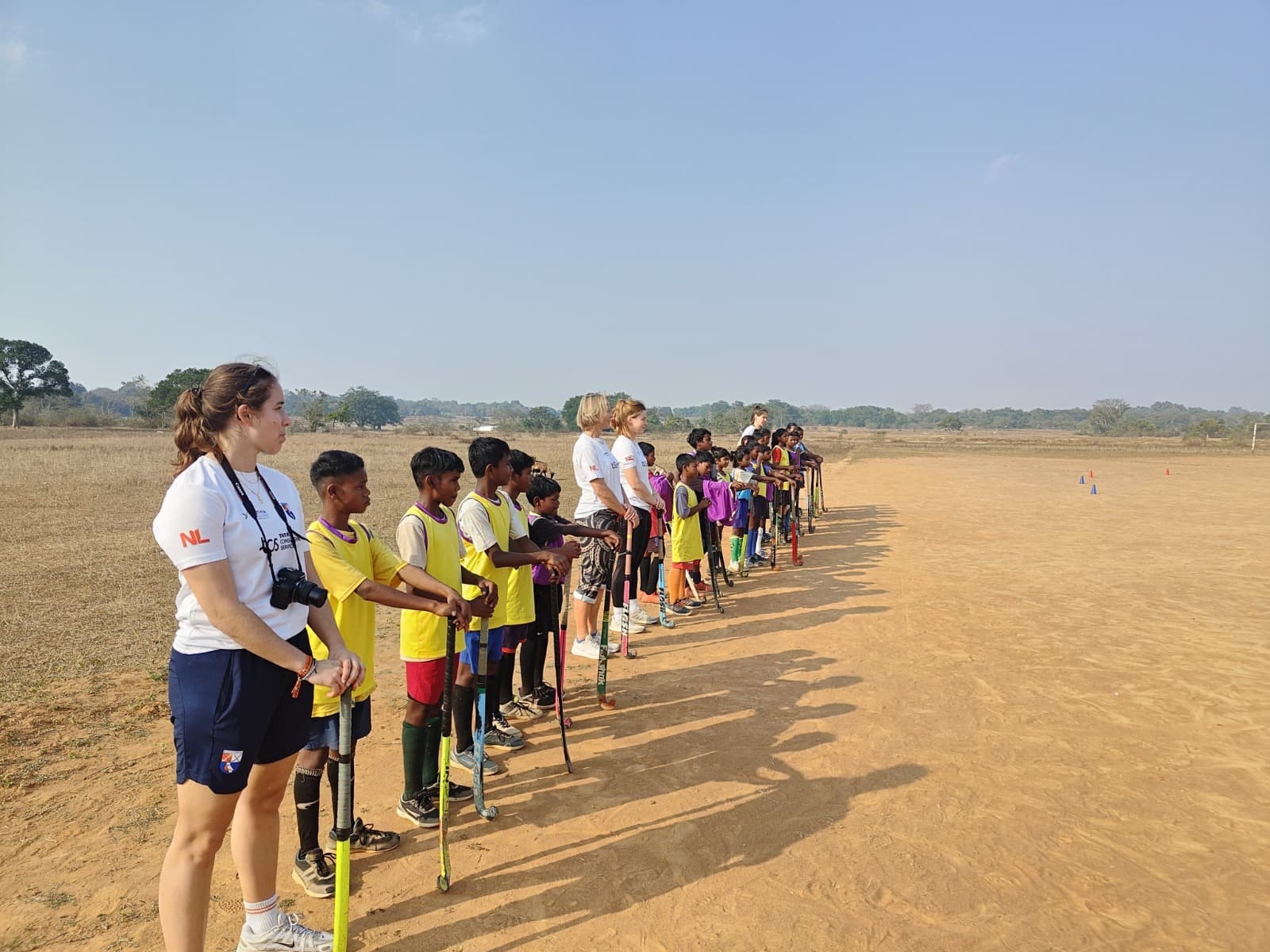 नीदरलैंड की महिला हॉकी खिलाड़ी पहुंची खूंटी