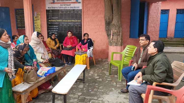 एसडीएम ने परीक्षा केंद्रों का किया निरीक्षण, वीक्षक और केंद्राधीक्षकों के साथ बैठक कर दिये आवश्यक निर्देश