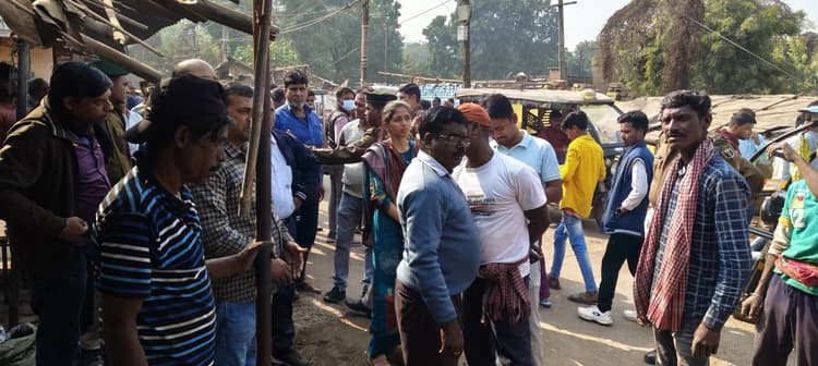 अतिक्रमण पर चला नप का डंडा, 35 सौ रुपये वसूला जुर्माना