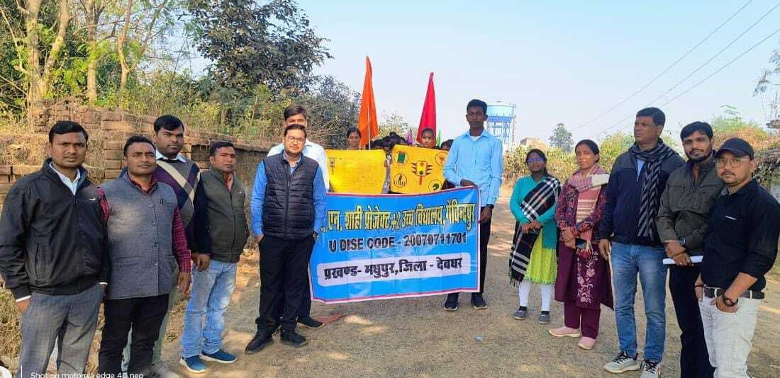 सड़क सुरक्षा के प्रति जागरूक करने के लिए निकाली प्रभातफेरी