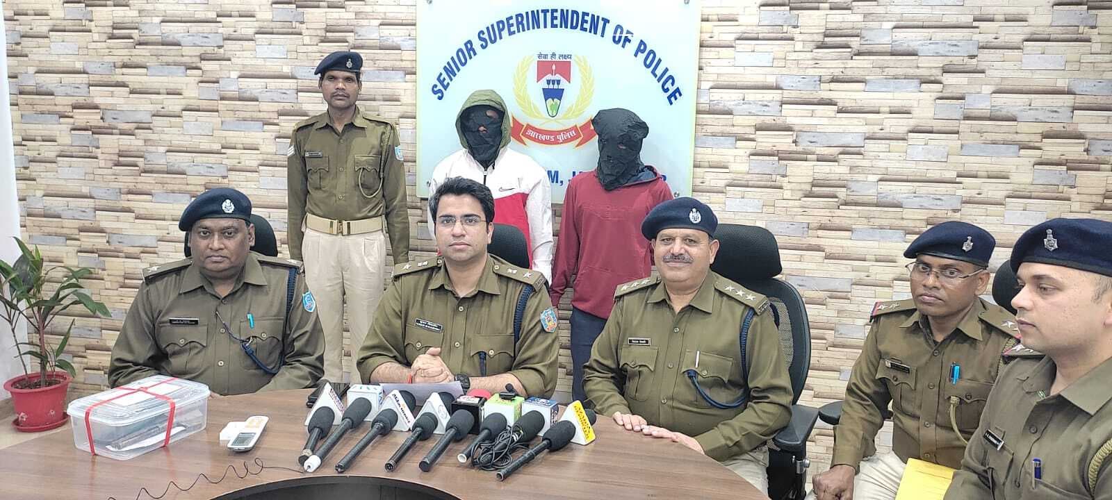 Jamshedpur news.चाकू से हमला का बदला लेने पहुंचा था अजय गौड़