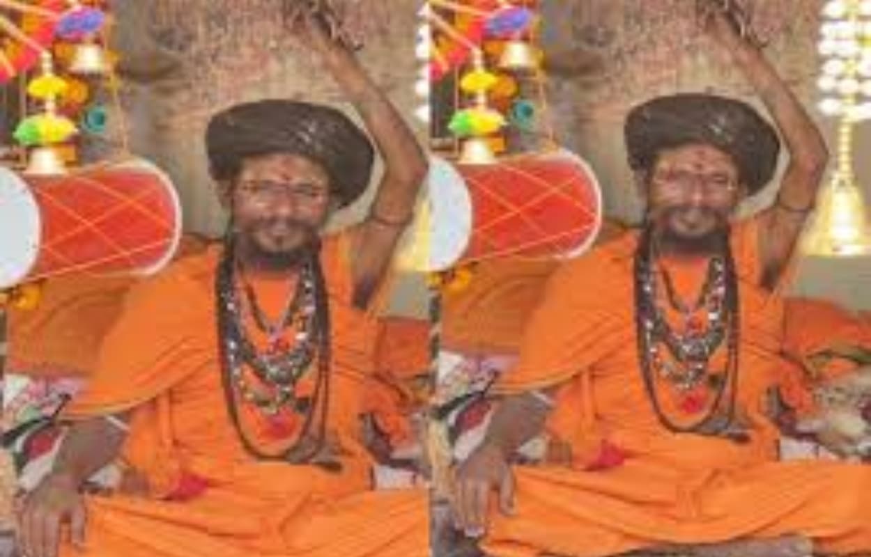 चिमटा वाले बाबा ने यूट्यूबर को दिया दे दनादन, Video हुआ वायरल