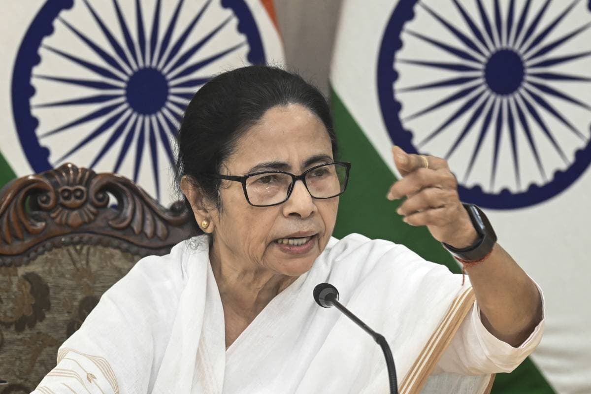 Ram Mandir Controversy : मोहन भागवत की टिप्पणी पर भड़कीं ममता बनर्जी, कहा- बर्दाश्त नहीं करेंगे