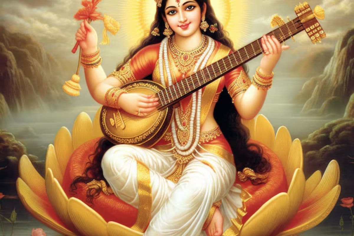 Saraswati Vandana : सरस्वती वंदना का करें इस सही ठंग से जाप, बरसेगी स्वयं माता की कृपा
