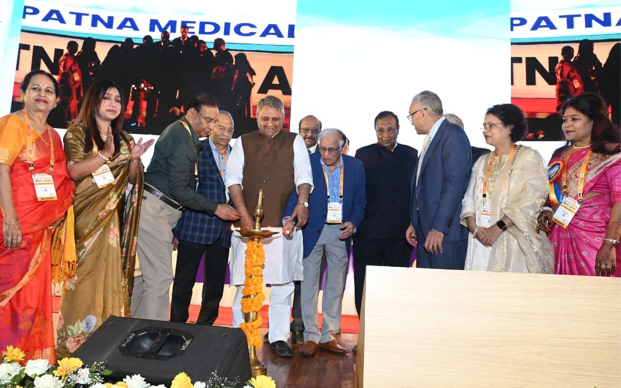 PMCH: 100 साल का हुआ पटना मेडिकल कॉलेज, पीजी स्टूडेंट्स को आज मिलेगा गोल्ड मेडल और सर्टिफिकेट