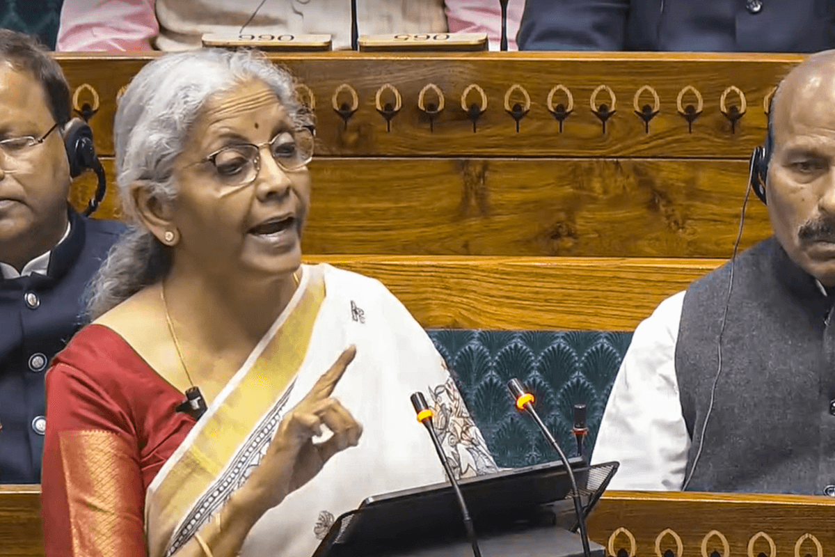 Budget 2025: फोन, इलेक्ट्रिक गाड़ी, टीवी और गहना, जानें बजट 2025 के बाद क्या-क्या हुआ सस्ता?