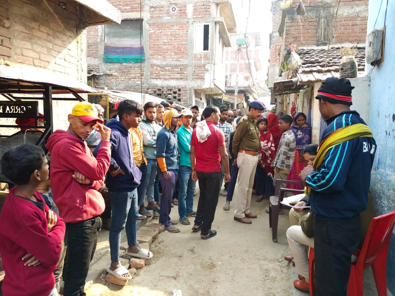 बिहार के भागलपुर में थाना के वाहन चालक की पत्नी ने की आत्महत्या, रात में जगकर फंदे से लटक कर दी जान