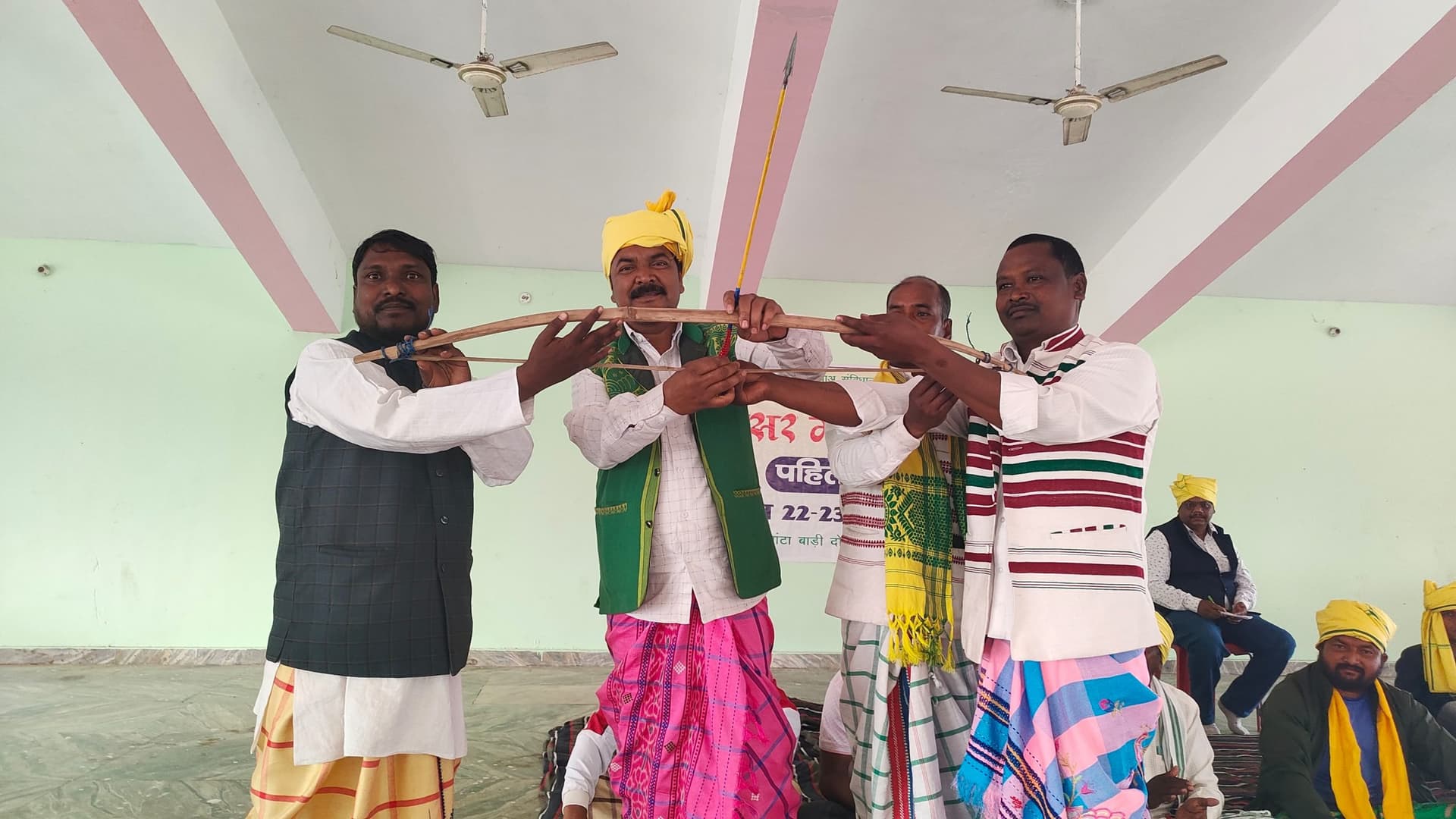 Jharkhand News : राज्य सरकार अविलंब पेसा कानून लागू करे, अन्यथा आदिवासी समाज करेगा उग्र आंदोलन