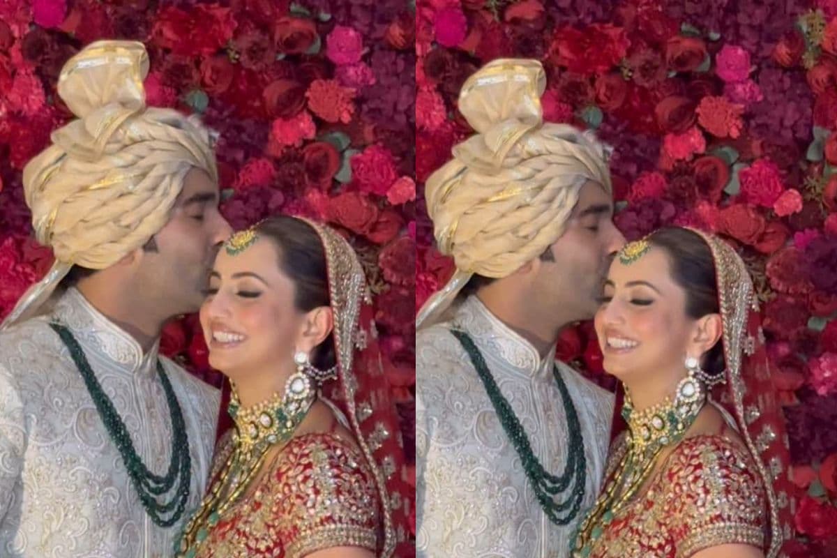 Viral Video: पैपराजी के सामने कपूर खानदान के बेटे ने अपनी दुल्हनिया को किया KISS, फैंस को याद आने लगी तारा सुतारिया