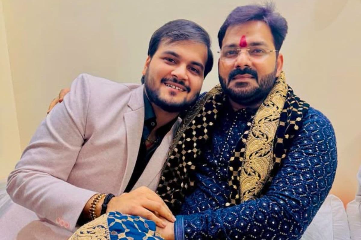 Pawan Singh के विरोधियों को अरविंद अकेला कल्लू ने भरे मंच से दे डाली धमकी, बोले- तहरा के हाथ लगा दी…