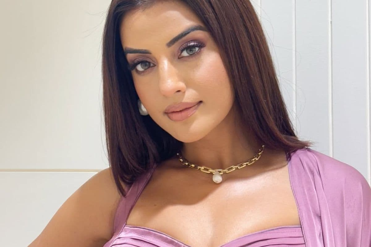 Akshara Singh Net Worth: अक्षरा सिंह की नेट वर्थ और कमाई के राज, करोड़ों में खेलती हैं भोजपुरी इंडस्ट्री की क्वीन