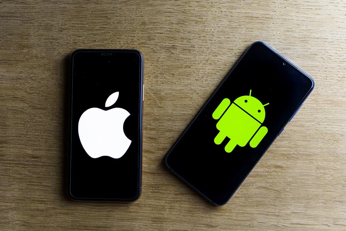 Android Phone Vs iPhone: एंड्रॉयड फोन से महंगे क्यों होते हैं आईफोन? वजह जानकर आप भी मान लेंगे