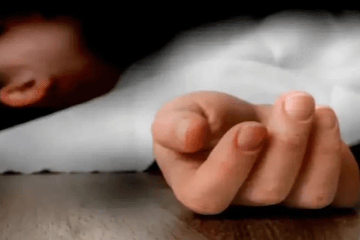 Bihar Crime: जुड़वां बहनों की खेत में मिली लाश, मुंह में भरी थी मिट्टी, नर्सरी में करती थीं पढ़ाई