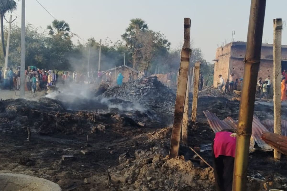 भागलपुर में शॉर्ट सर्किट से लगी भीषण आग, 24 घर जलकर राख, 70 लाख का नुकसान