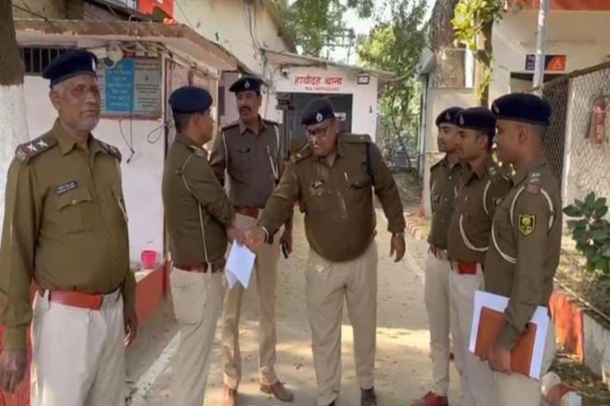 मोकामा गोलीकांड में नया मोड़, पुलिस ने फिर एक फरार आरोपी को दी चेतावनी, सरेंडर नहीं तो कुर्की तय