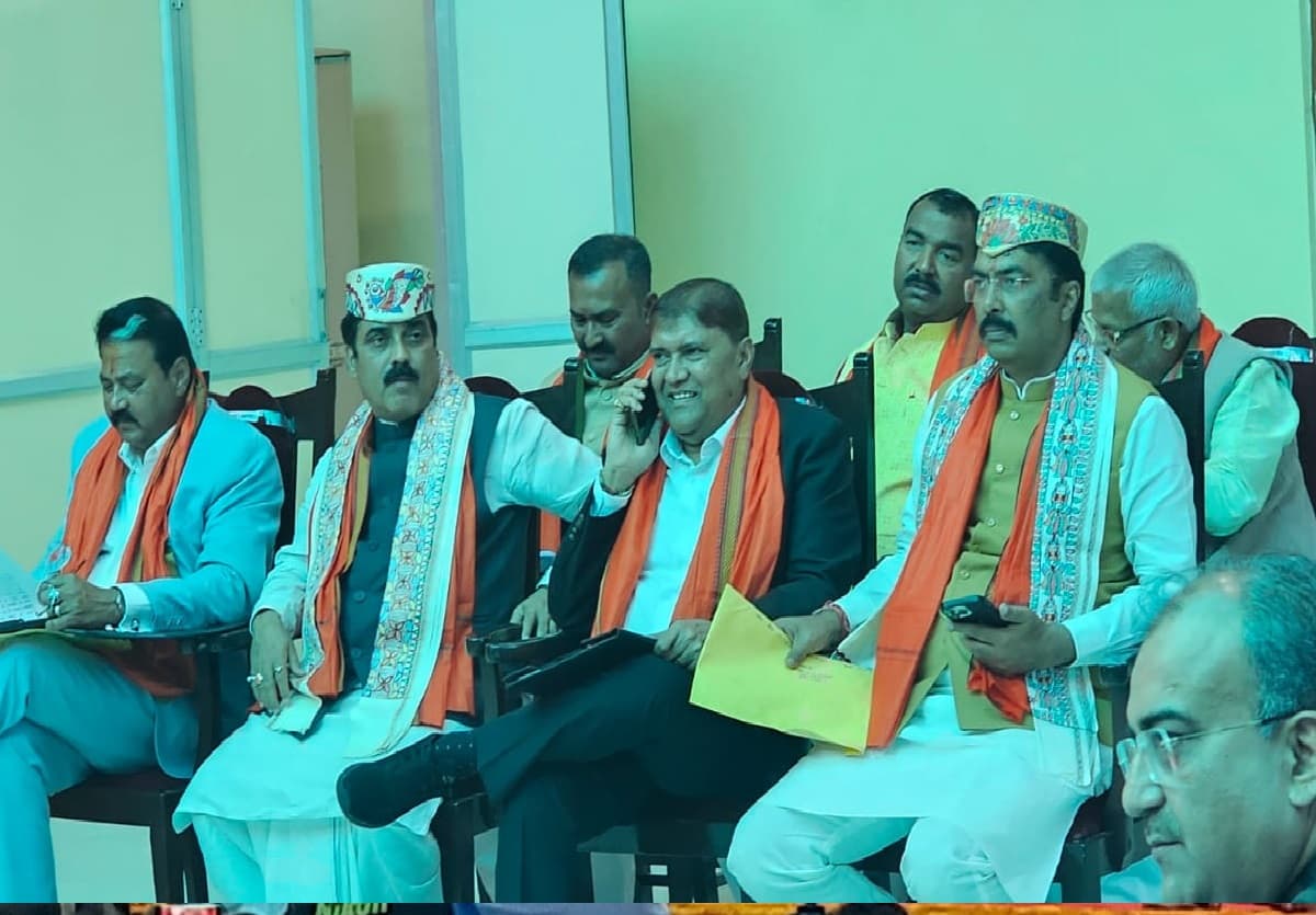 Bihar Politics: कैबिनेट विस्तार के बाद मंत्रियों का बदला विभाग, नितिन नवीन बने पथ निर्माण विभाग के मंत्री