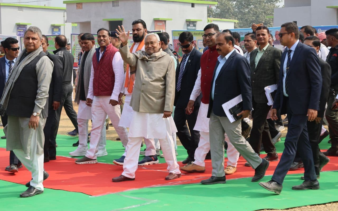 CM Nitish Gift: बिहार के फर्स्ट स्मार्ट विलेज में होगी सभी आधुनिक सुविधाएं, सीएम नीतीश ने बांका को दिया बड़ा गिफ्ट