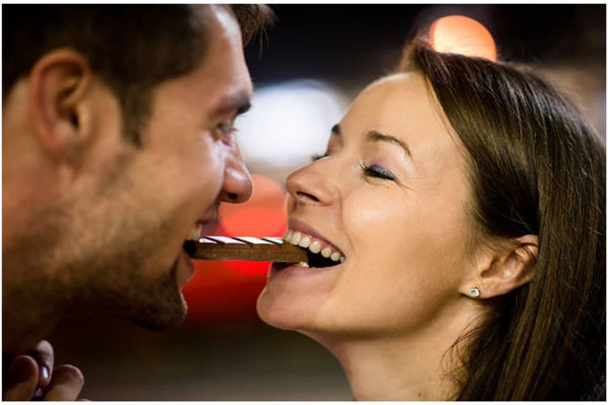 Chocolate Day Shayari: चाॅकलेट डे पर दिल की बात, प्यार की धुन और खास मैसेज के साथ