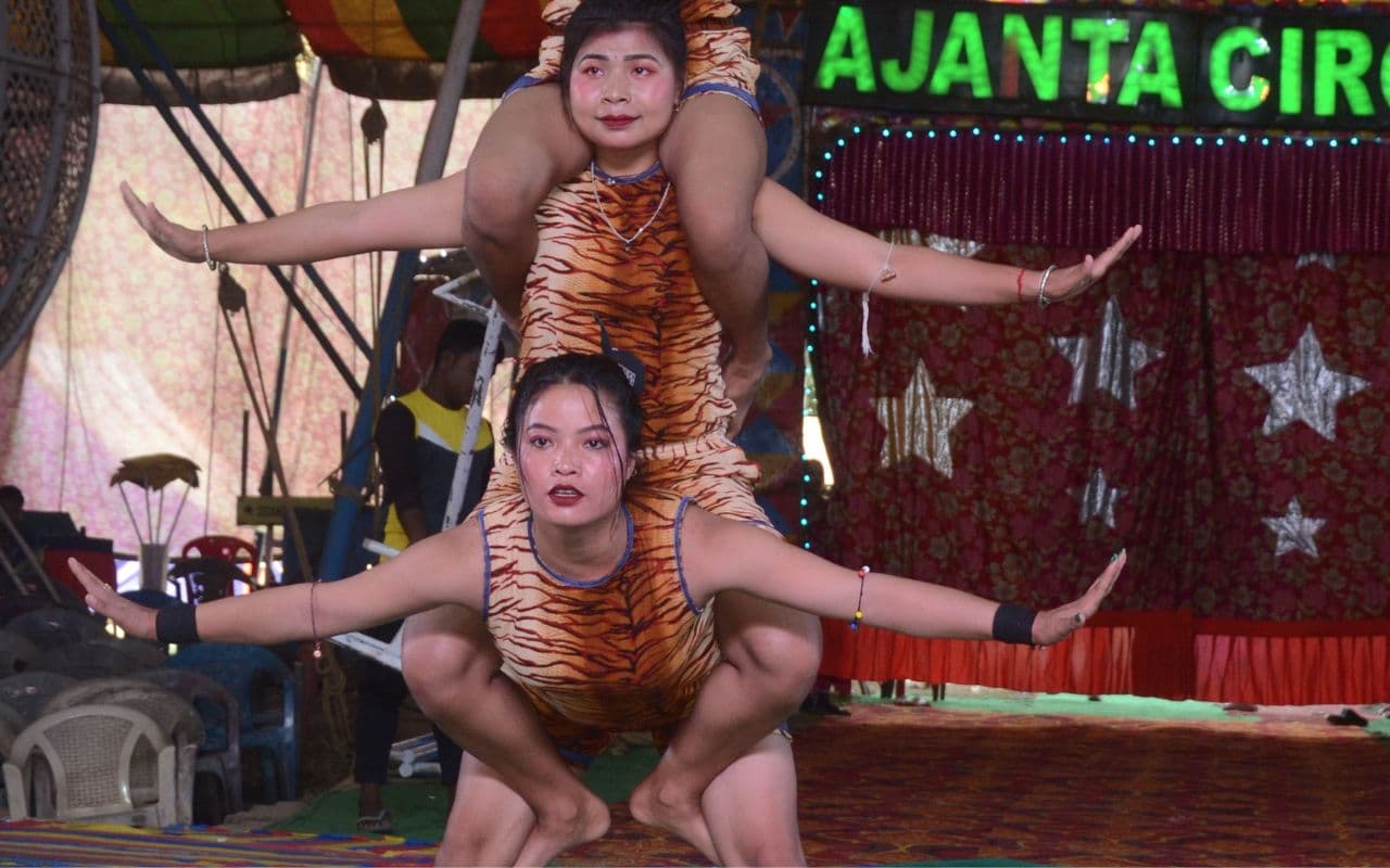 Patna News: जीना यहां मरना यहां, सर्कस में ही पैदा हुई, यहीं गुजरेगी उम्र, अद्भुत करतब दिखाने वाली महिलाएं हैं खास