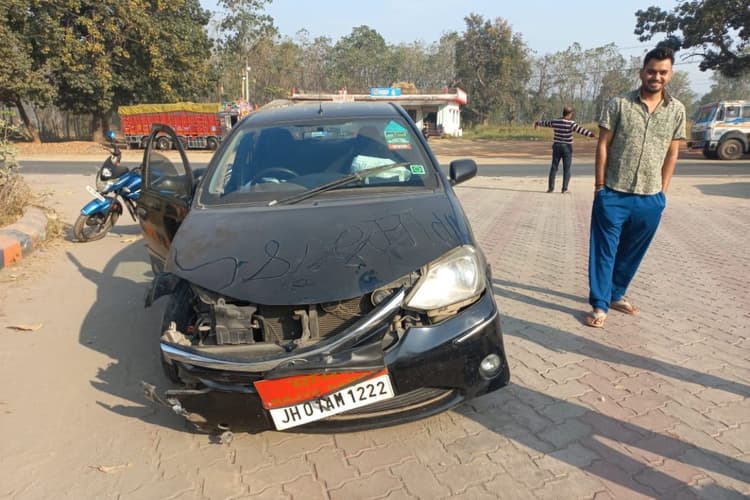 Mahua Maji Accident: महाकुंभ से लौटते वक्त सांसद महुआ माजी की कार दुर्घटनाग्रस्त, हाथ फ्रैक्चर, डॉक्टरों ने दिया बड़ा अपडेट