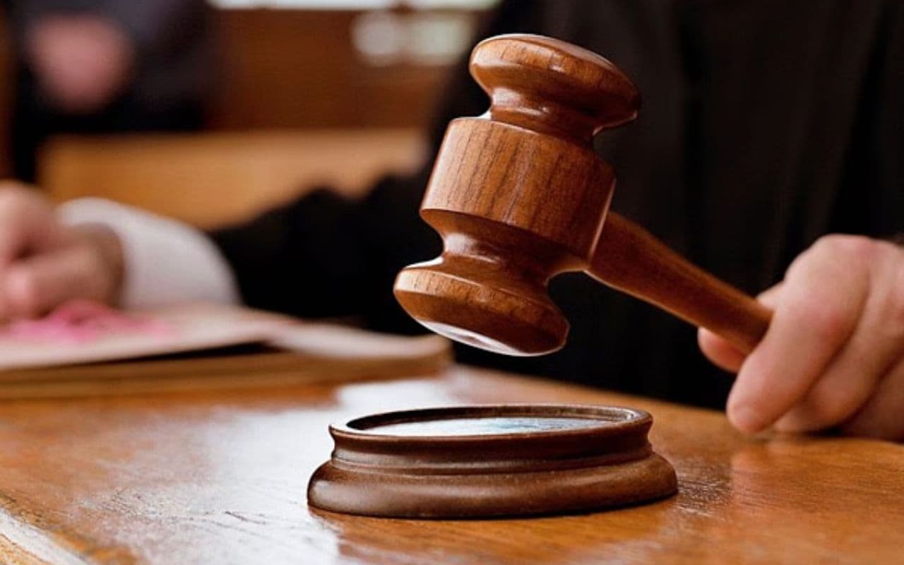 Civil Court: नवादा में दो सरकारी भवन होंगे कुर्क, व्यवहार न्यायालय ने जारी किया आदेश