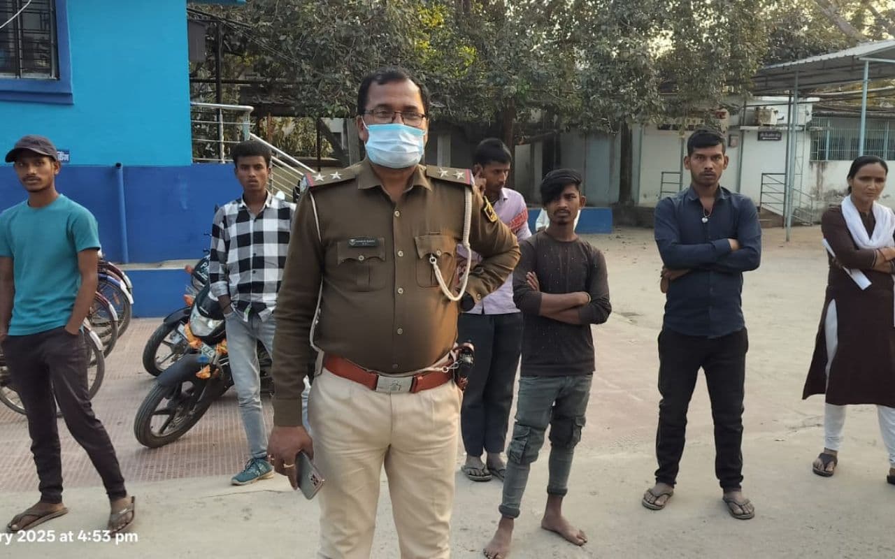 Bihar Crime: पति ने पहले प्रेमिका को फिर पत्नी को मारी गोली, एक की मौत, जानें क्यों बना हत्यारा