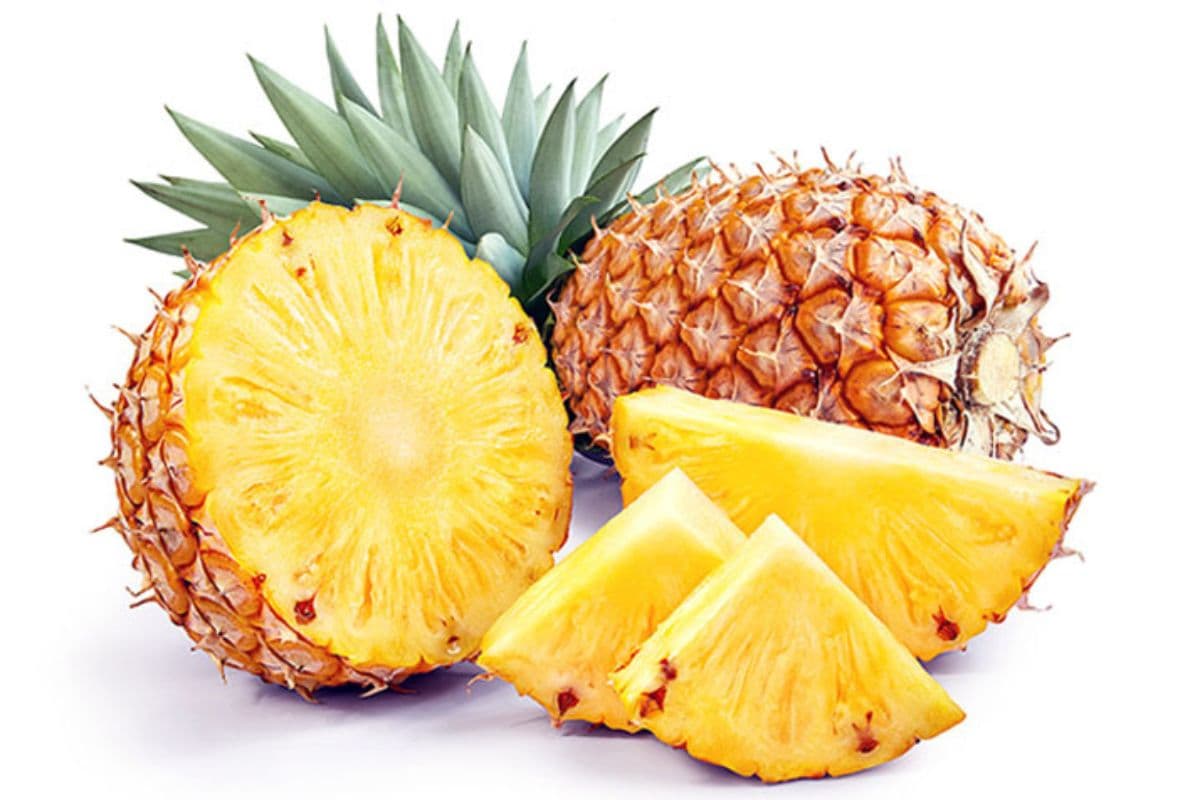 Benefits of Pineapple: गुणों और पोषक तत्वों से भरपूर है अनानास, आज ही करें डाइट में शामिल मिलेंगे जबरदस्त फायदे