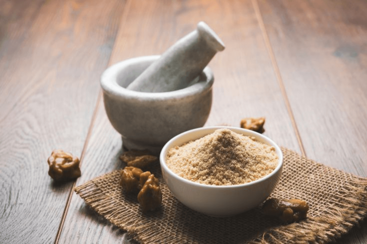 Best Time to Add Hing: हींग कब डालें- तड़का लगाते समय या बाद में? बेहतर स्वाद के लिए जानें सही तरीका