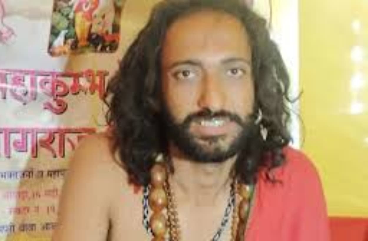 IITian बाबा का महिला अवतार, DU की लड़की ने हूबहू की एक्टिंग, Video वायरल