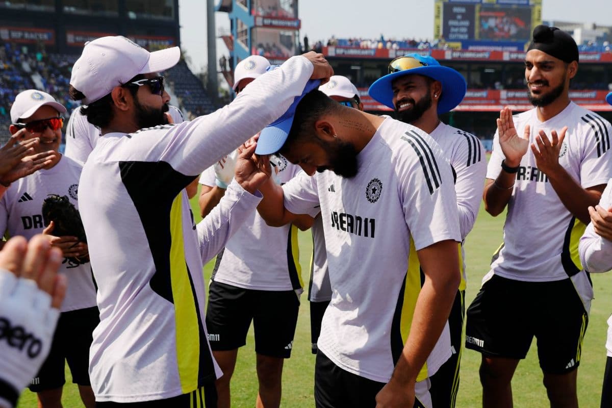 वरुण चक्रवर्ती ने वनडे डेब्यू में ही रचा इतिहास, हासिल किया ये अद्भुत मुकाम